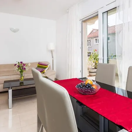 Vista Apartment